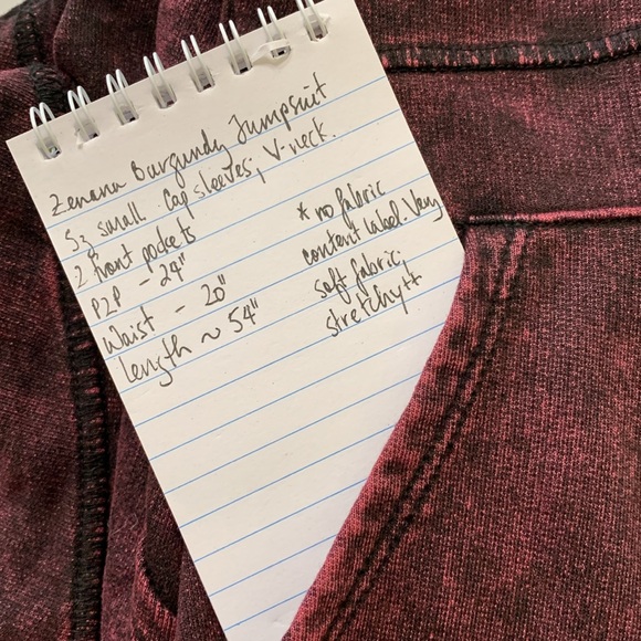 Zenana burgundy mineral wash V-neck short-sleeve 2 pocket jumpsuit. VGUC. Sz S. - Picture 9 of 9